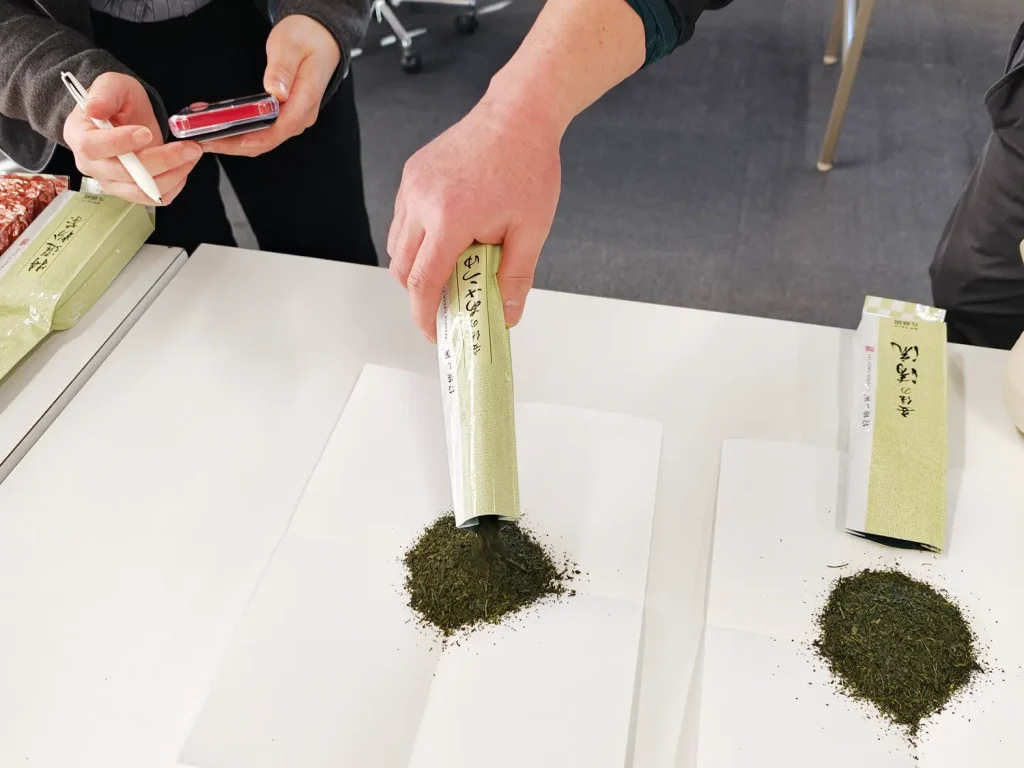 お茶の葉比べ