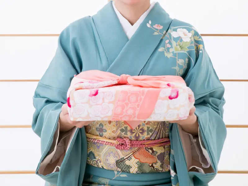 お中元やお歳暮などの季節のご挨拶に